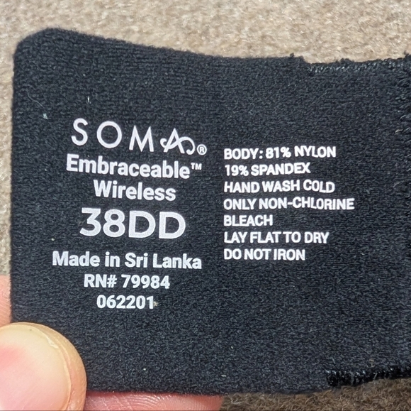 SOMA (38DD) Embraceable Wireless Bra Black - Picture 7 of 7